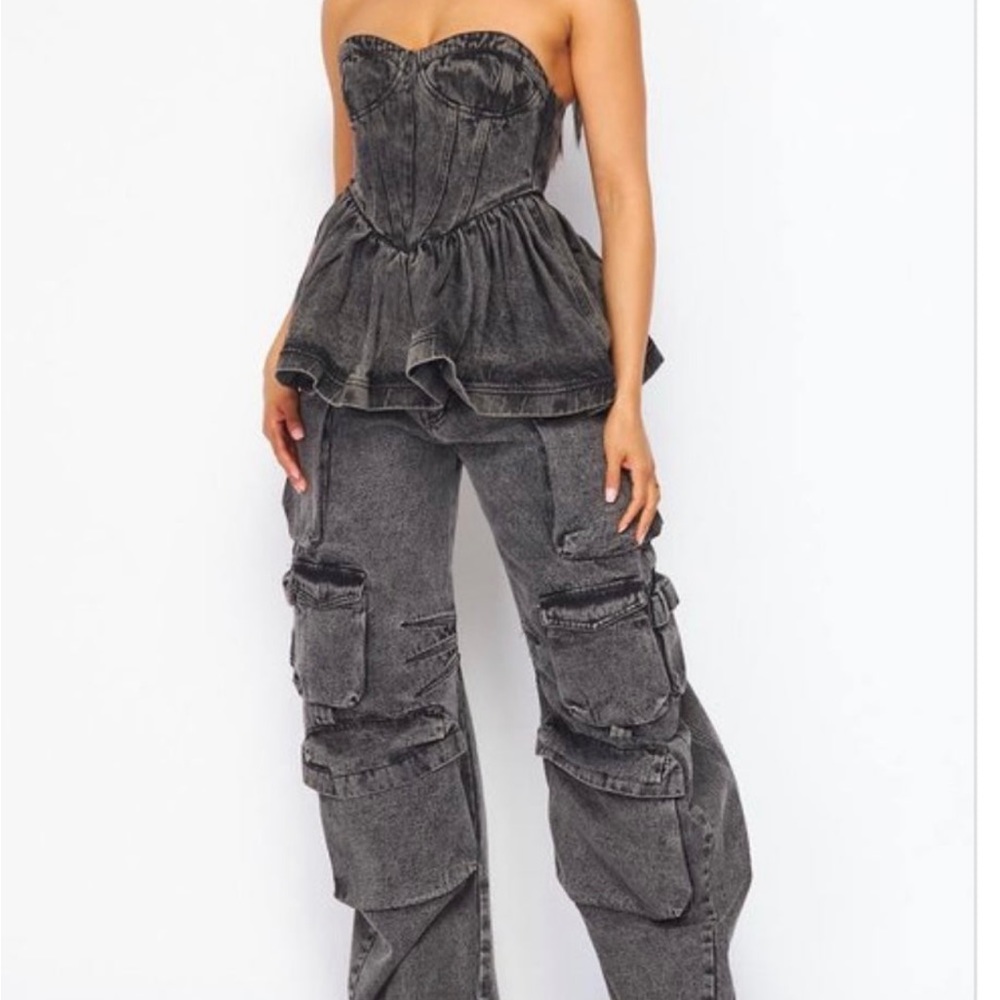 Brand new two piece set